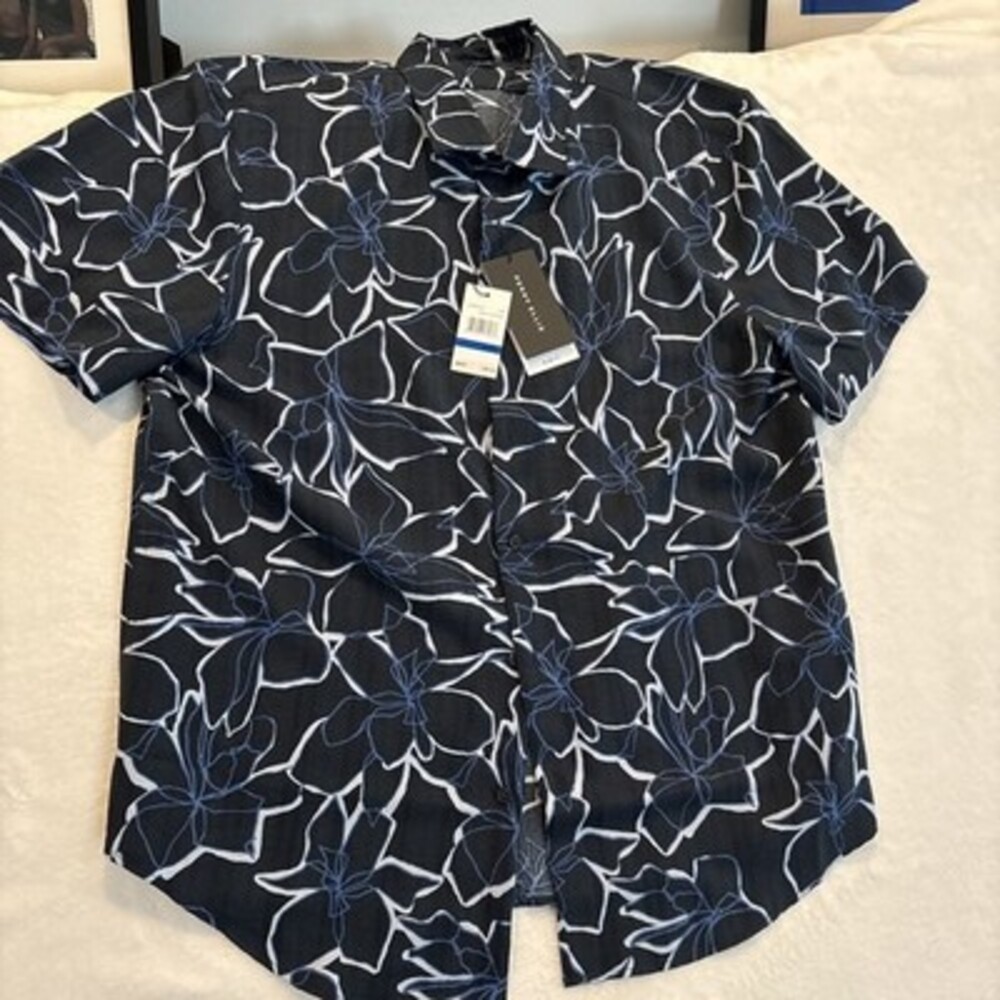 Perry Ellis Slim Fit Shirt, Dark Navy Hawaiian Design XL With White Highlight